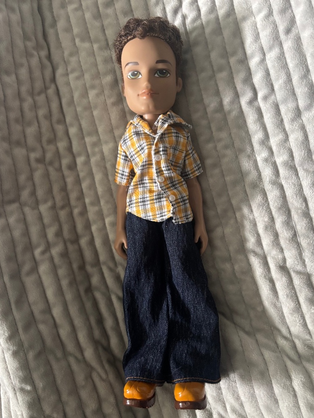Vintage 2003 Bratz Boyz Dylan Doll Yellow Plaid Shirt Dark Denim Jeans MGA